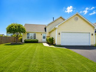 4549 W Tulip Avenue, Monee, IL 60449