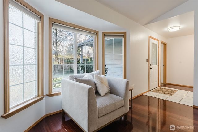 585 Poplar Place, Burlington, WA 98233