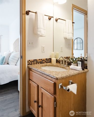 585 Poplar Place, Burlington, WA 98233