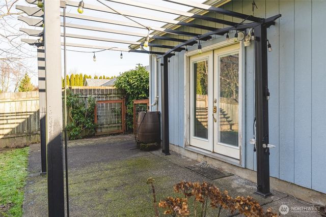 585 Poplar Place, Burlington, WA 98233