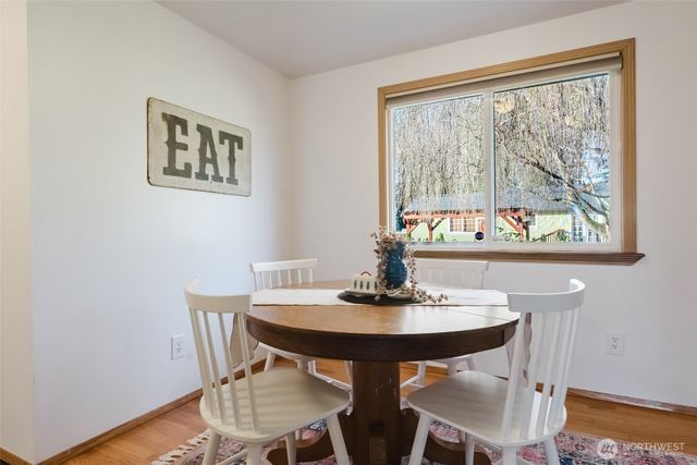 585 Poplar Place, Burlington, WA 98233