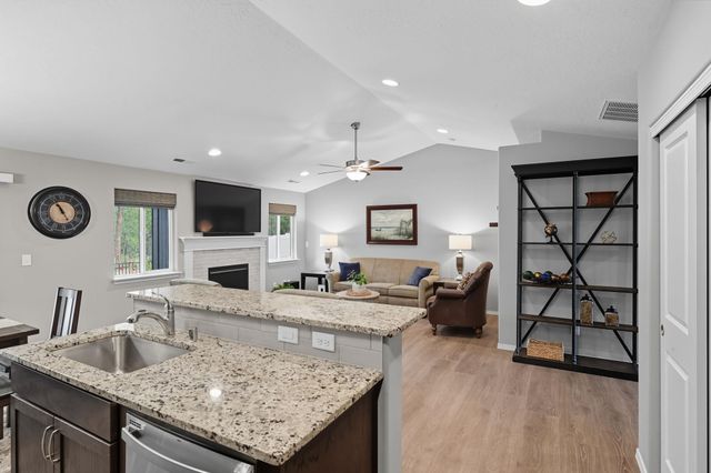 1711 E Mead Ln, Spokane, WA 99218