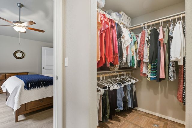 1711 E Mead Ln, Spokane, WA 99218