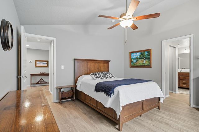 1711 E Mead Ln, Spokane, WA 99218