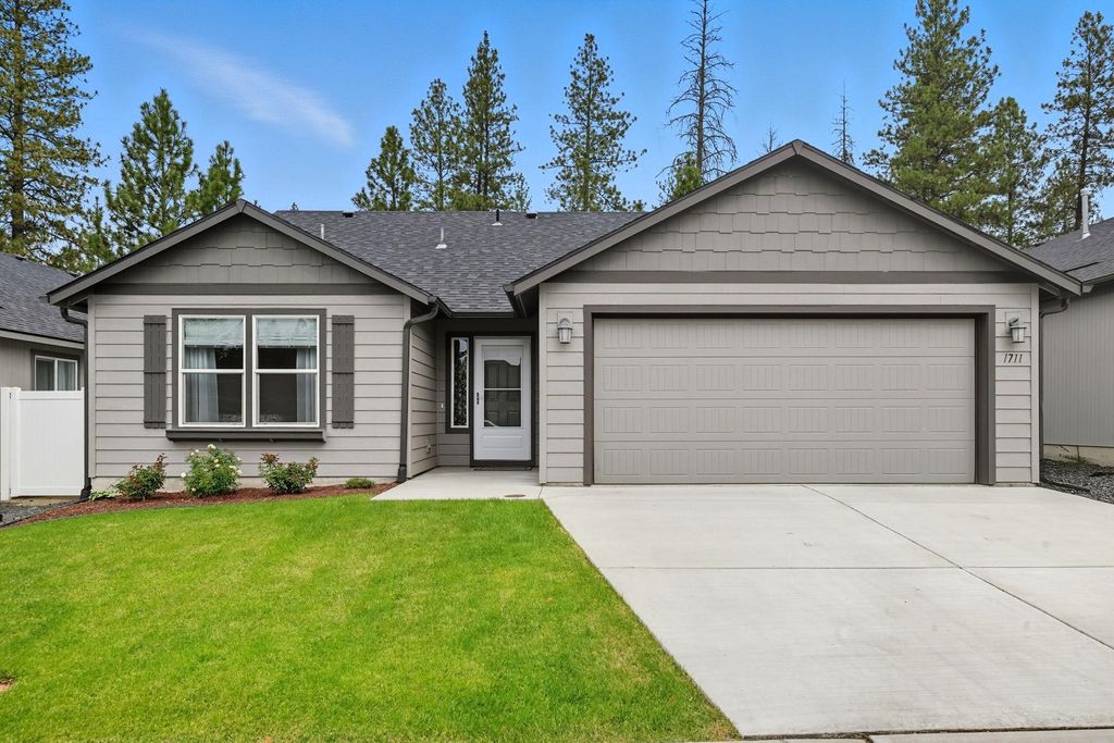 1711 E Mead Ln, Spokane, WA 99218
