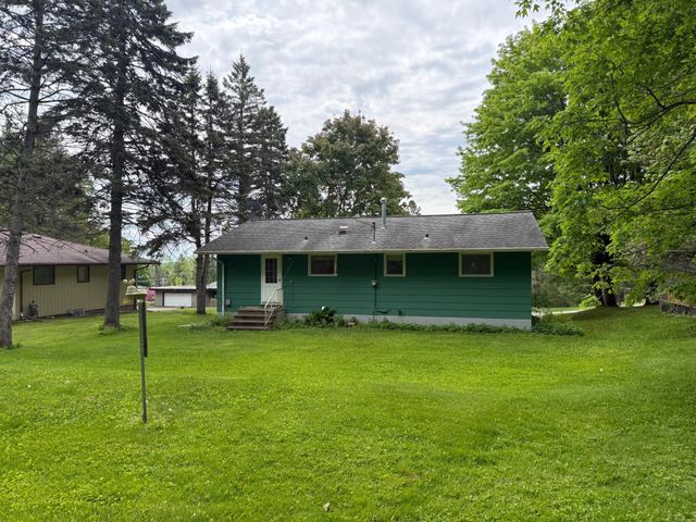 121 W Buffalo Street, Duluth, MN 55811