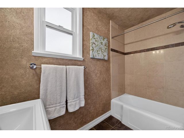 5641 S Hickory St, Littleton, CO 80120