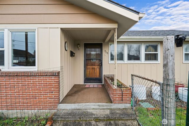 715 Euclid Way, Centralia, WA 98531