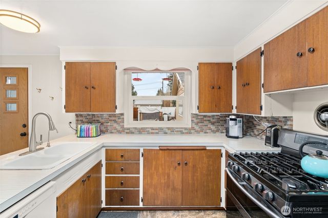 715 Euclid Way, Centralia, WA 98531