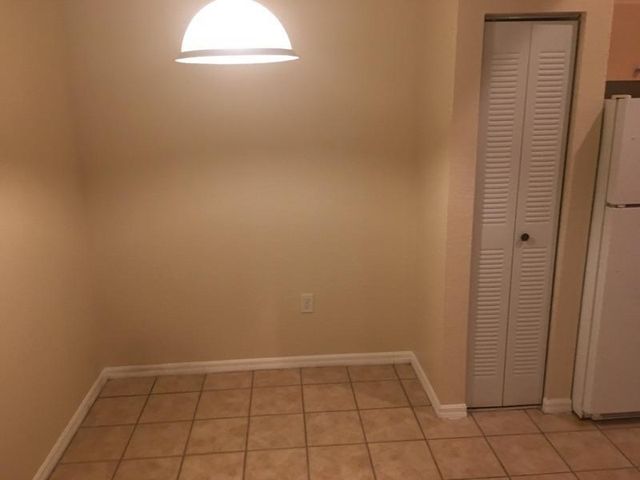 260 Crestwood Circle 102, Royal Palm Beach, FL 33411
