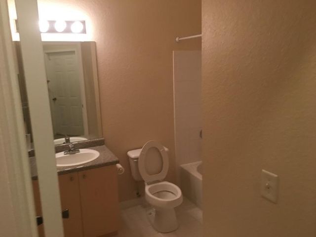 260 Crestwood Circle 102, Royal Palm Beach, FL 33411