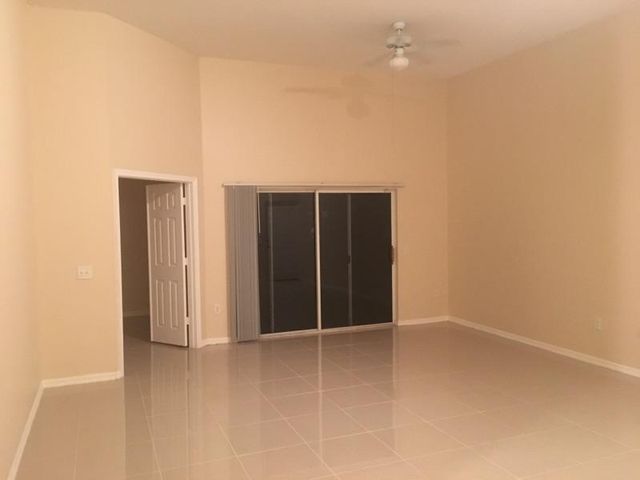 260 Crestwood Circle 102, Royal Palm Beach, FL 33411