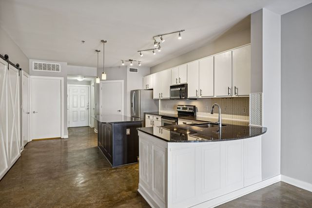 1803 Broadway Apt 504, Nashville, TN 37203