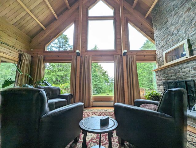 187 East Hill Road, Woodbury, VT 05681