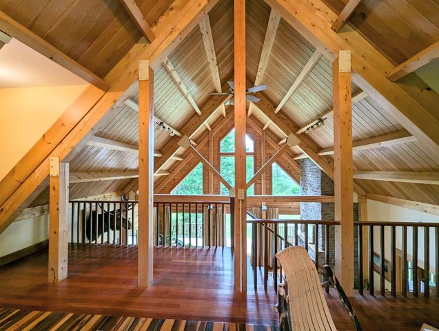 187 East Hill Road, Woodbury, VT 05681