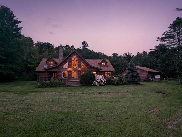 187 East Hill Road, Woodbury, VT 05681
