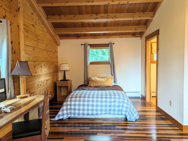 187 East Hill Road, Woodbury, VT 05681