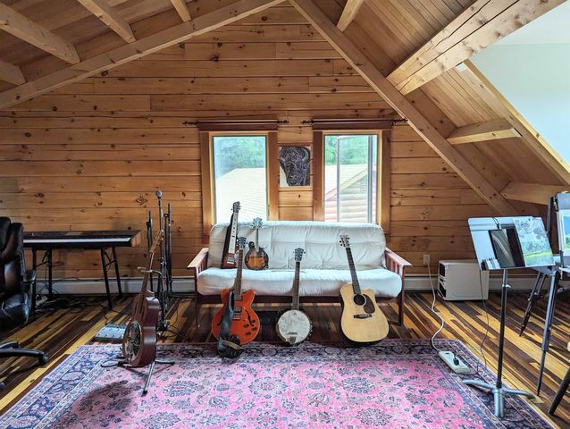 187 East Hill Road, Woodbury, VT 05681