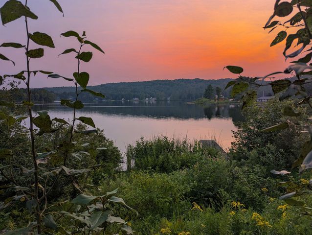 187 East Hill Road, Woodbury, VT 05681