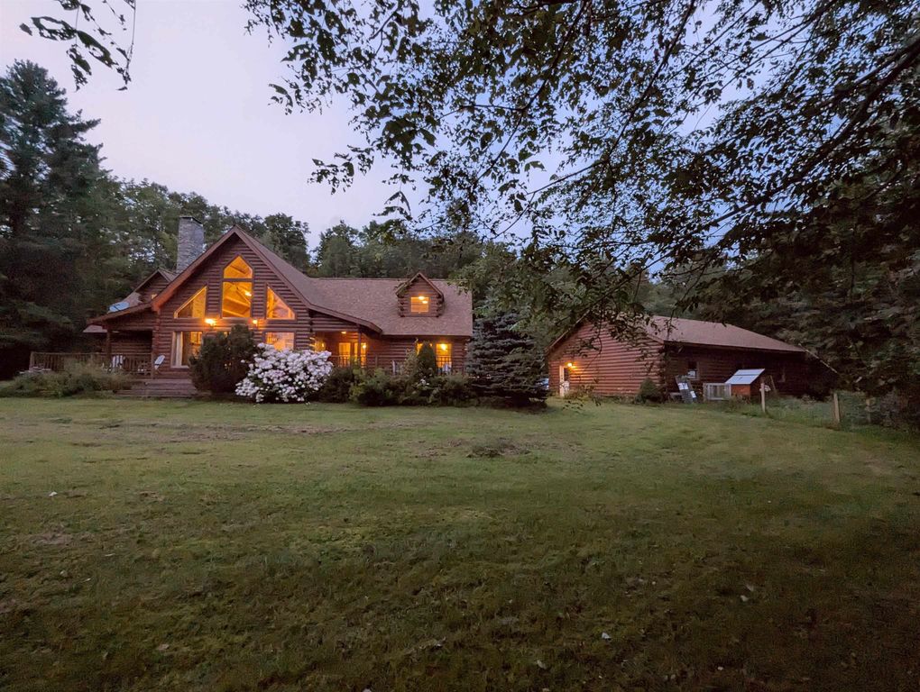 187 East Hill Road, Woodbury, VT 05681