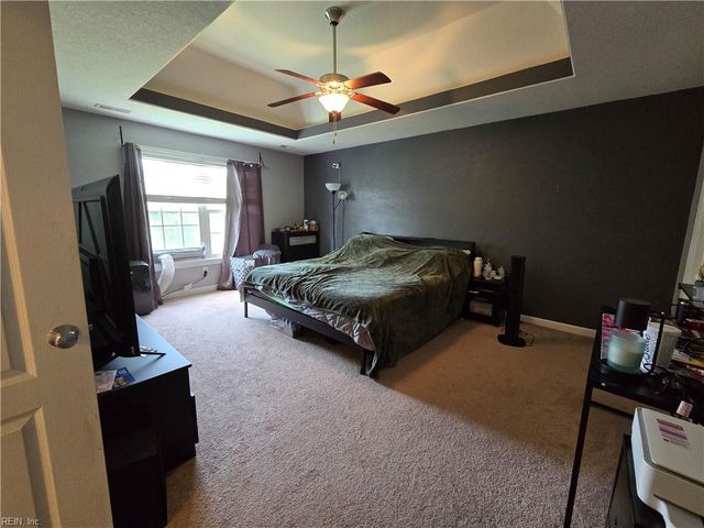 631 Annaka LOOP, Chesapeake, VA 23323
