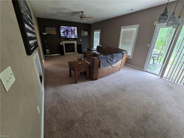 631 Annaka LOOP, Chesapeake, VA 23323