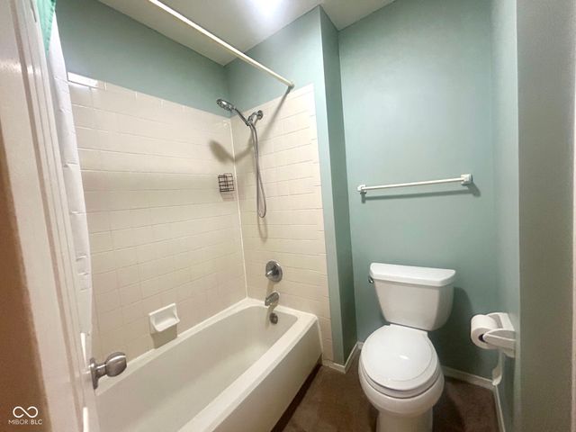9118 Cinnebar Drive, Indianapolis, IN 46268
