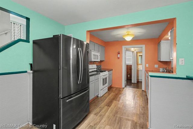 1115 E Vernon Drive, Flint, MI 48503