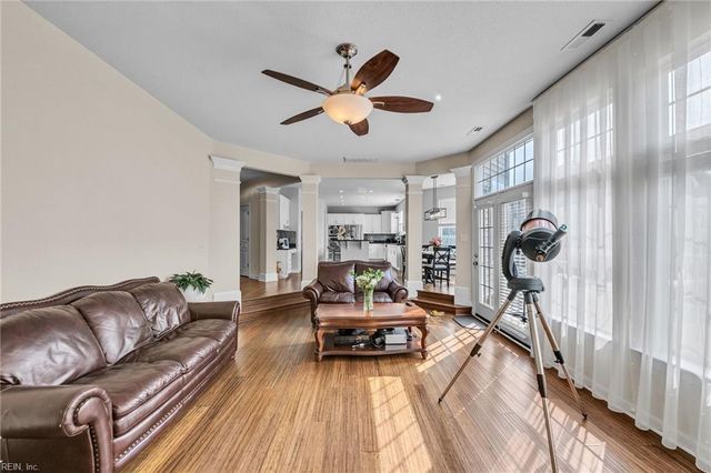 2404 Caitlan Loch LN, Virginia Beach, VA 23456