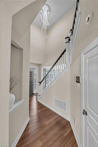 2404 Caitlan Loch LN, Virginia Beach, VA 23456