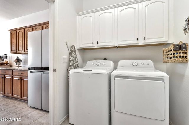 1231 E CANYON Trail, San Tan Valley, AZ 85143