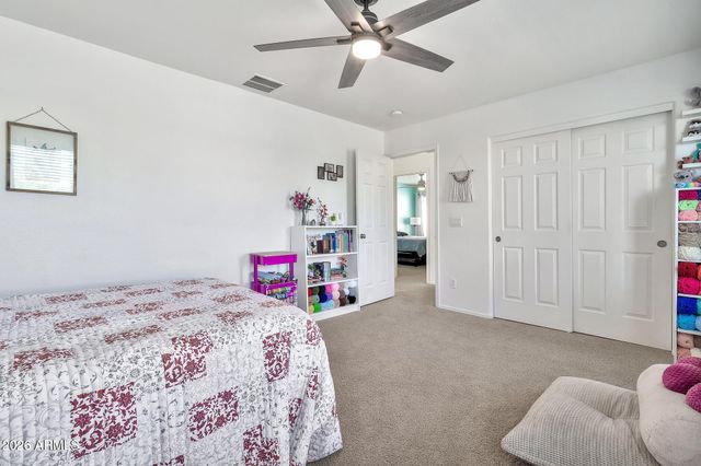 1231 E CANYON Trail, San Tan Valley, AZ 85143