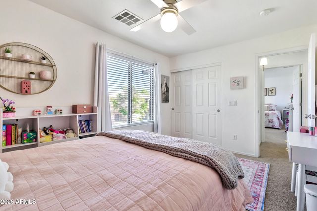 1231 E CANYON Trail, San Tan Valley, AZ 85143