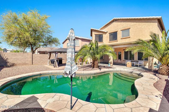 1231 E CANYON Trail, San Tan Valley, AZ 85143