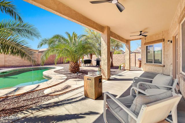 1231 E CANYON Trail, San Tan Valley, AZ 85143