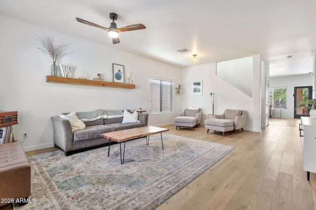 1231 E CANYON Trail, San Tan Valley, AZ 85143