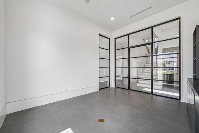 7218 Schiller Street, Houston, TX 77055