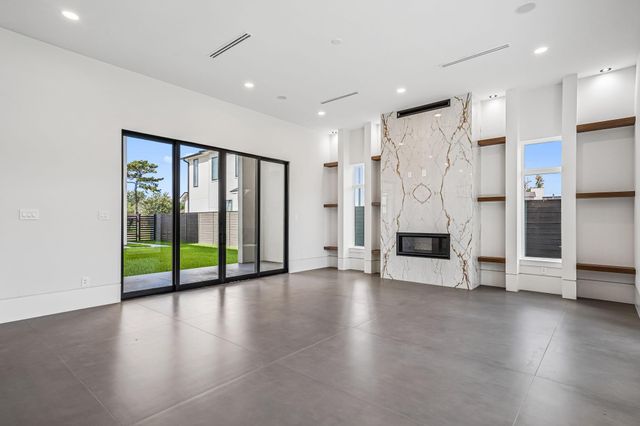 7218 Schiller Street, Houston, TX 77055