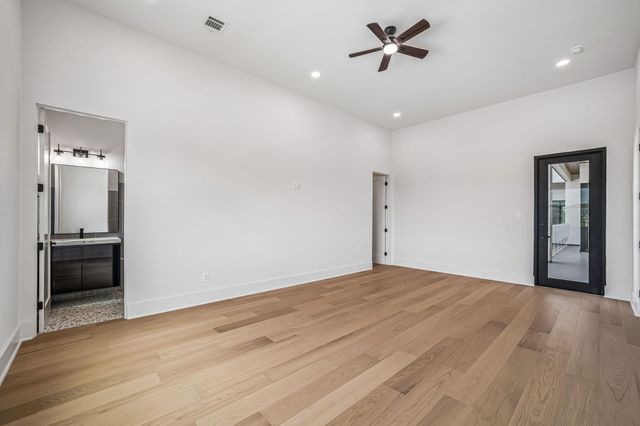 7218 Schiller Street, Houston, TX 77055
