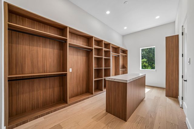 7218 Schiller Street, Houston, TX 77055