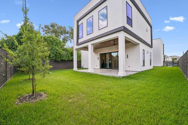 7218 Schiller Street, Houston, TX 77055