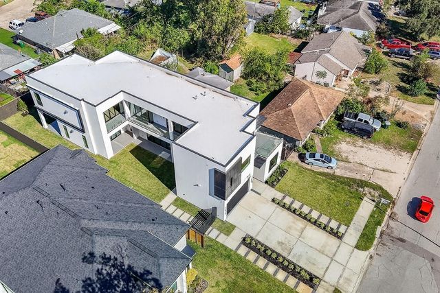7218 Schiller Street, Houston, TX 77055