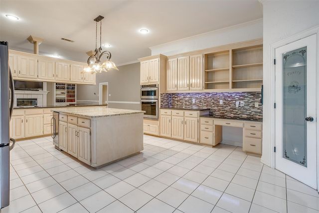 12 Park Place, Mansfield, TX 76063