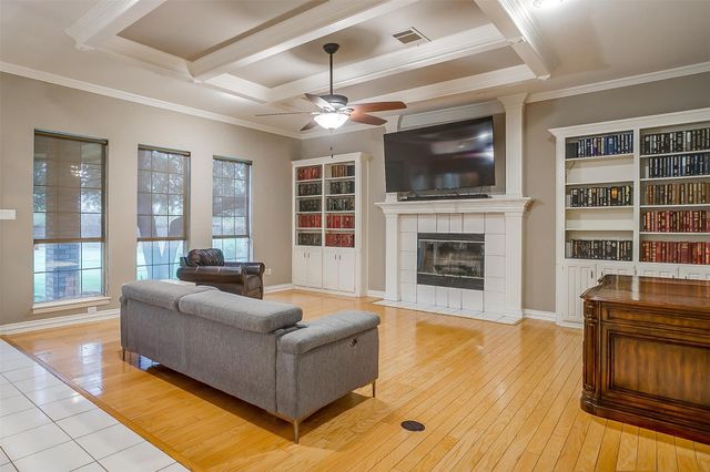 12 Park Place, Mansfield, TX 76063