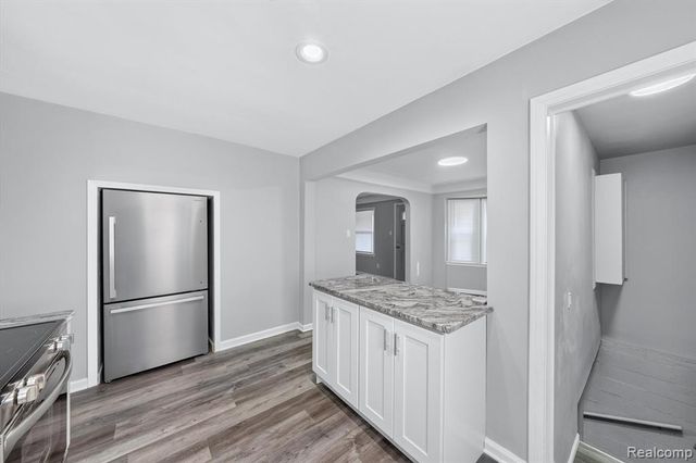9943 Tecumseh, Redford, MI 48239