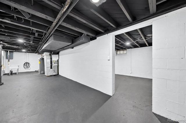 9943 Tecumseh, Redford, MI 48239