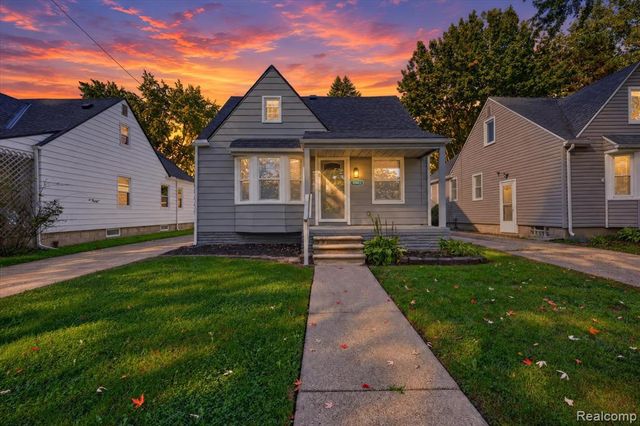 9943 Tecumseh, Redford, MI 48239