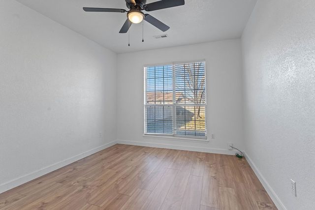 3901 W Cedar Street, Rogers, AR 72756