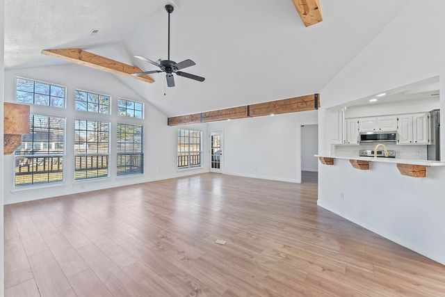 3901 W Cedar Street, Rogers, AR 72756