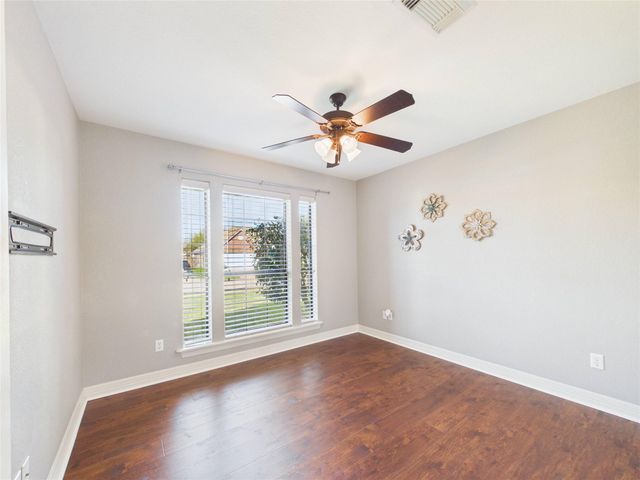 131 Eagle Nest Court, Richwood, TX 77566